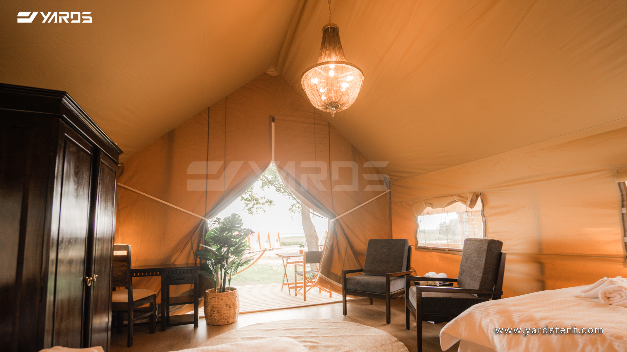 safari-tent-interior-3